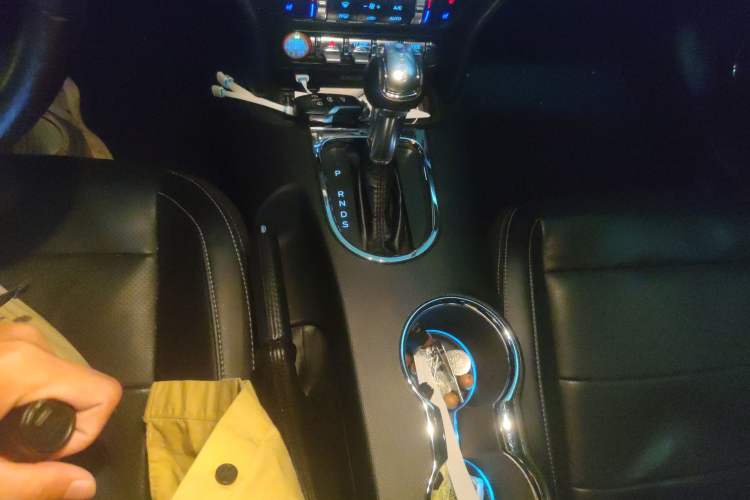 Used Ford Mustang 2015 2.3T Performance Edition Gear Lever