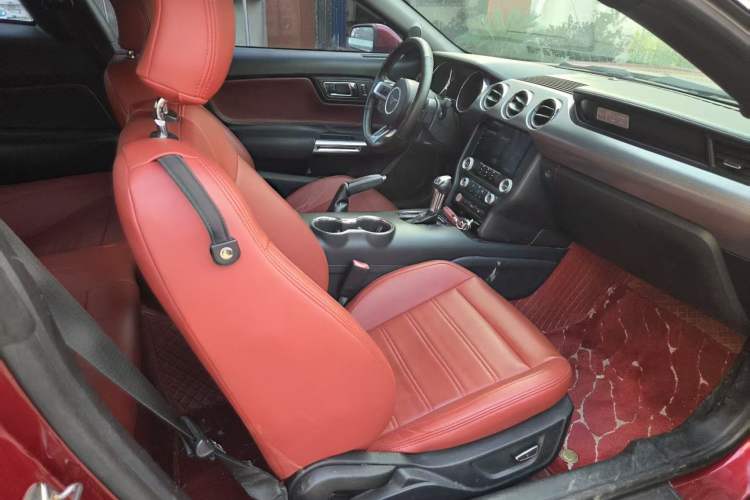 Used Ford Mustang 2015 2.3T Automatic U.S.-Spec Version Interior 2