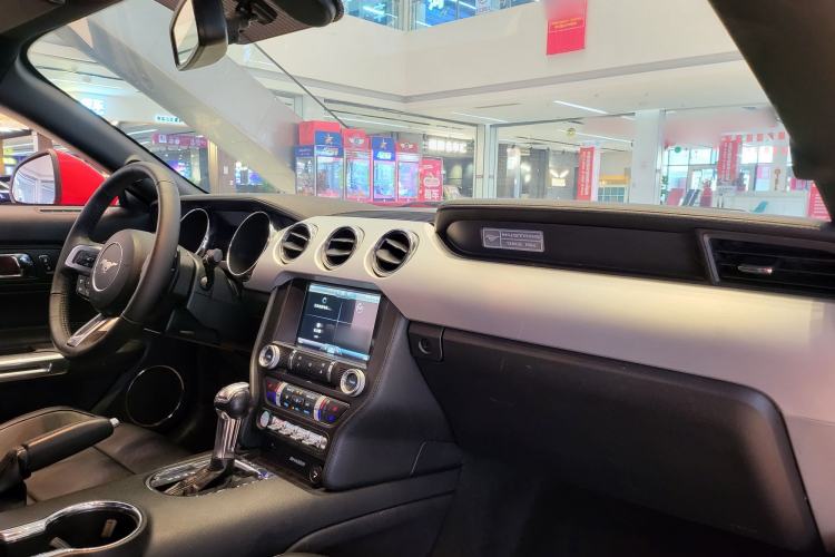 Used Ford Mustang 2015 2.3T Performance Edition Interior 4