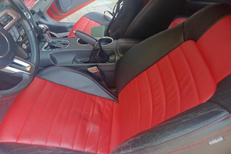 Used Ford Mustang  Left Front Seat