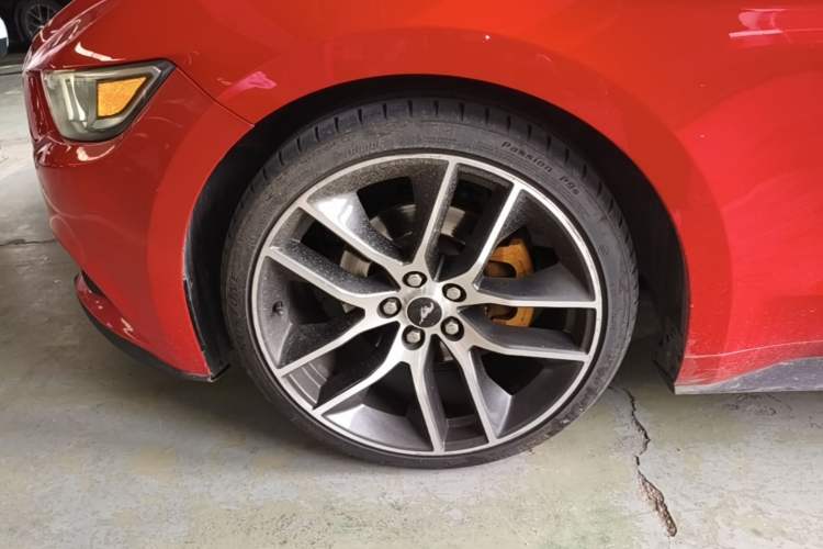 Used Ford Mustang 2015 2.3T Performance Edition Left Front Wheel Hub