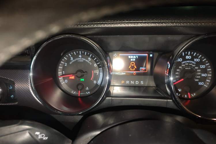 Used Ford Mustang 2015 2.3T Performance Edition Odometer Close Up