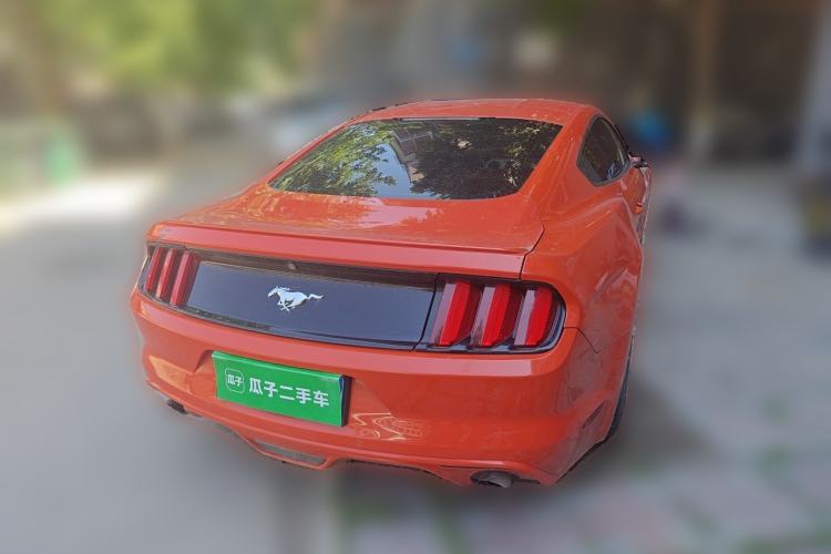 Used Ford Mustang  Rear Right 45 Deg