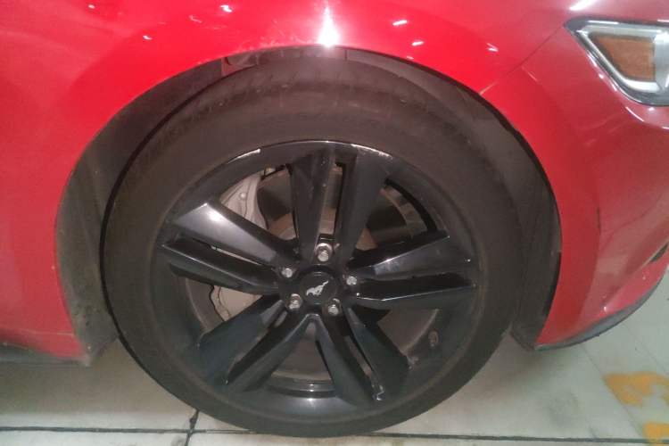 Used Ford Mustang 2015 2.3T Performance Edition Right Front Wheel Hub