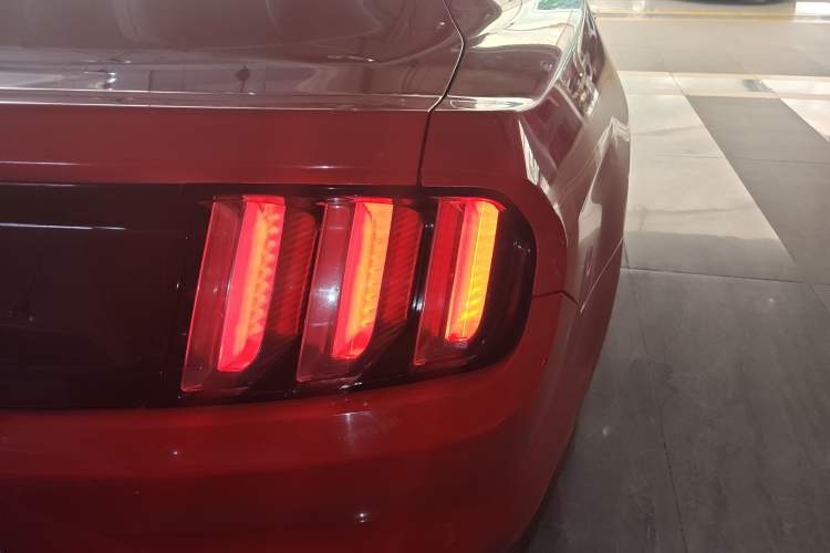 Used Ford Mustang 2015 2.3T Performance Edition Right Rear Taillight