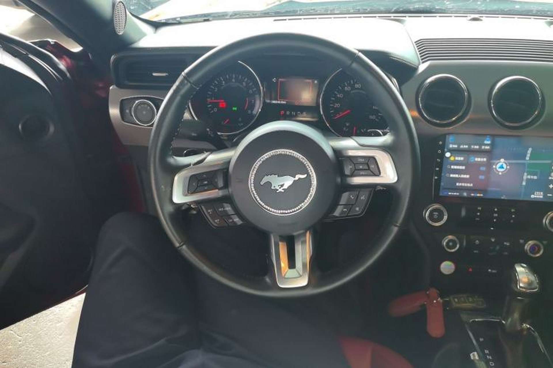Used Ford Mustang 2015 2.3T Automatic U.S.-Spec Version Steering Wheel