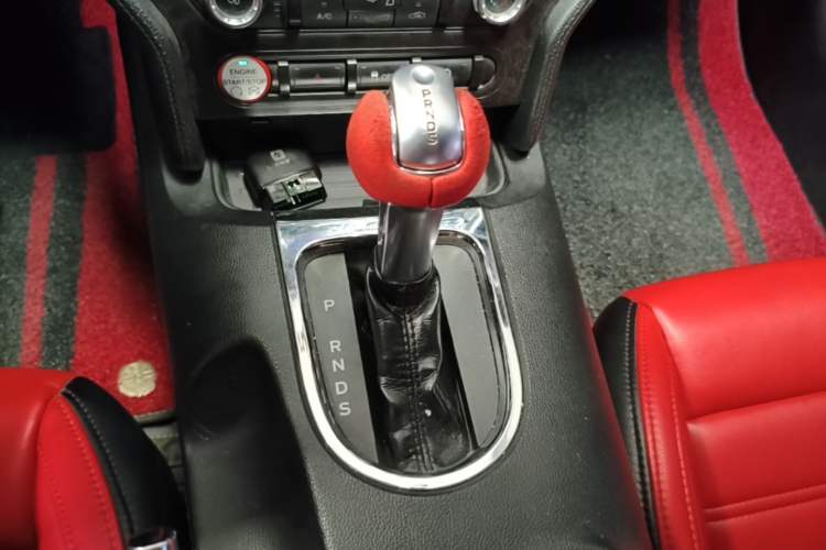 Used Ford Mustang 2015 2.3T Automatic U.S.-Spec Version Gear Lever
