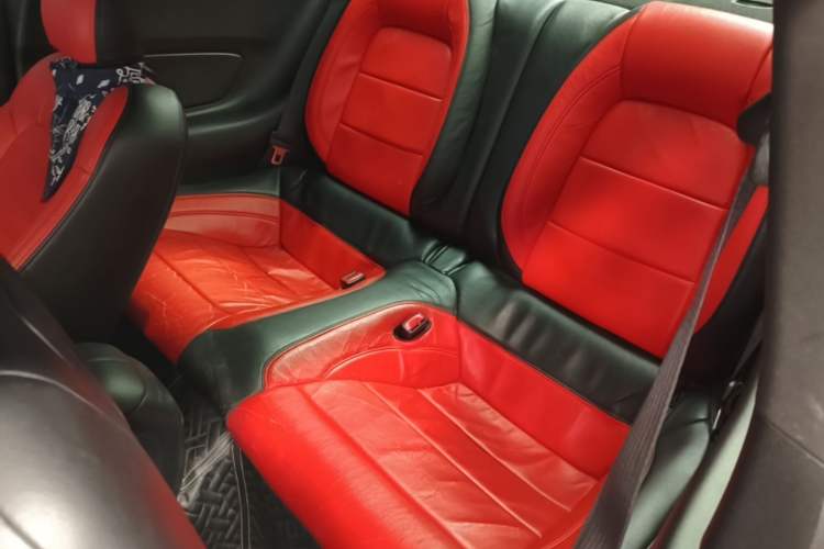 Used Ford Mustang 2015 2.3T Automatic U.S.-Spec Version Left Rear Seat