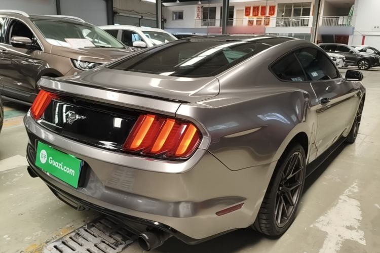 Used Ford Mustang 2015 2.3T Automatic U.S.-Spec Version Rear Right 45 Deg