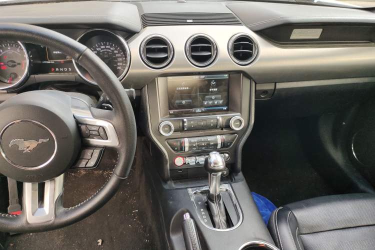 Used Ford Mustang 2015 2.3T 50th Anniversary Edition Audio And AC Panel
