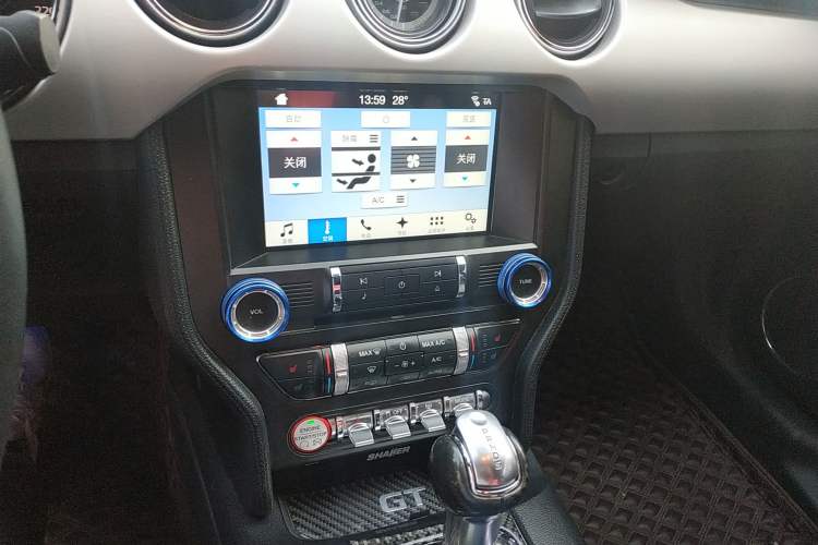 Used Ford Mustang 2015 2.3T Performance Edition Audio And AC Panel