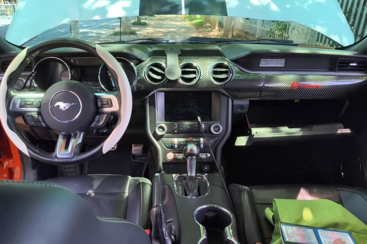 Used Ford Mustang 2015 2.3T Performance Edition Center Console