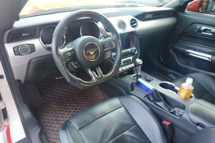 Used Ford Mustang 2015 2.3T Performance Edition Center Console