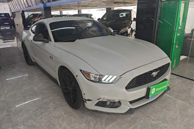 Used Ford Mustang 2015 2.3T 50th Anniversary Edition Front Right 45 Deg