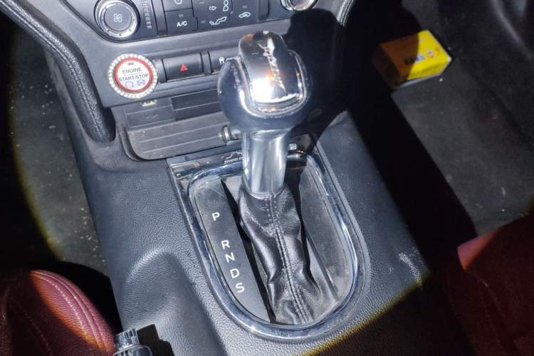 Used Ford Mustang 2015 2.3T Performance Edition Gear Lever