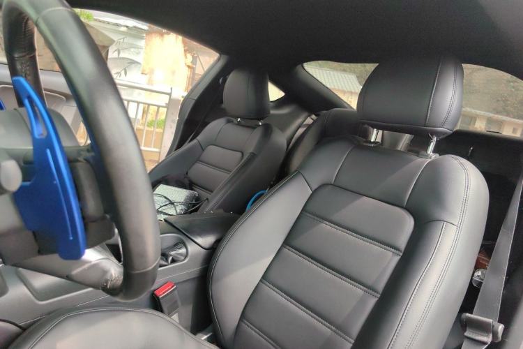 Used Ford Mustang  Left Front Seat