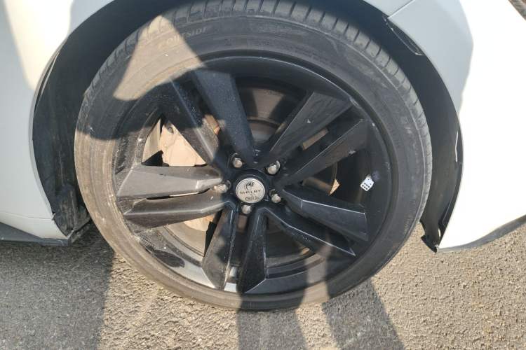 Used Ford Mustang 2015 2.3T 50th Anniversary Edition Right Front Wheel Hub