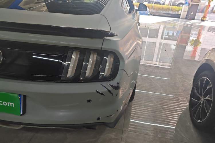 Used Ford Mustang 2015 2.3T 50th Anniversary Edition Right Rear Taillight
