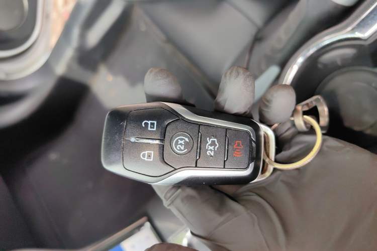 Used Ford Mustang  Vehicle Key