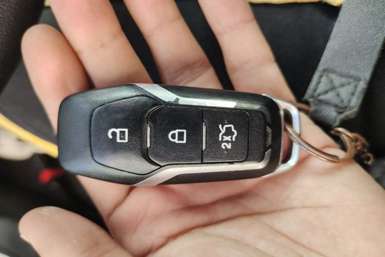 Used Ford Mustang 2015 2.3T 50th Anniversary Edition Vehicle Key