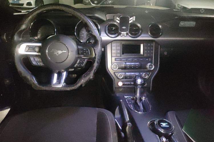 Used Ford Mustang 2015 2.3T Performance Edition Center Console