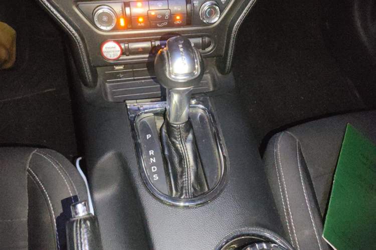 Used Ford Mustang 2015 2.3T Performance Edition Gear Lever