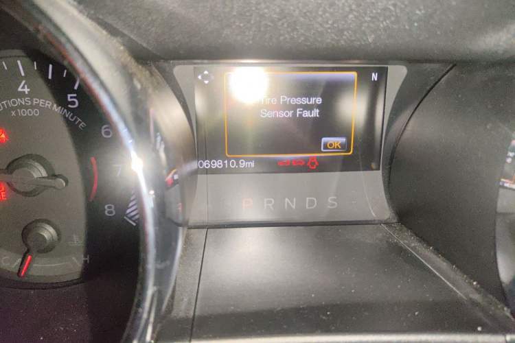 Used Ford Mustang 2015 2.3T Performance Edition Odometer Close Up