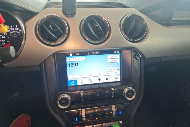 Used Ford Mustang 2016 2.3T Performance Edition Audio And AC Panel