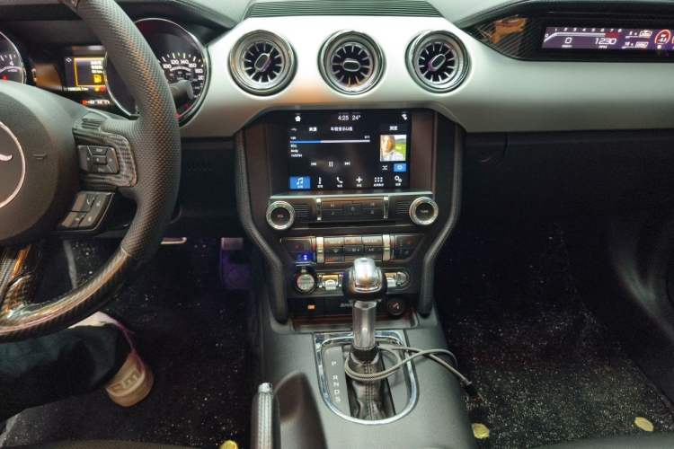Used Ford Mustang 2016 2.3T Performance Edition Audio And AC Panel
