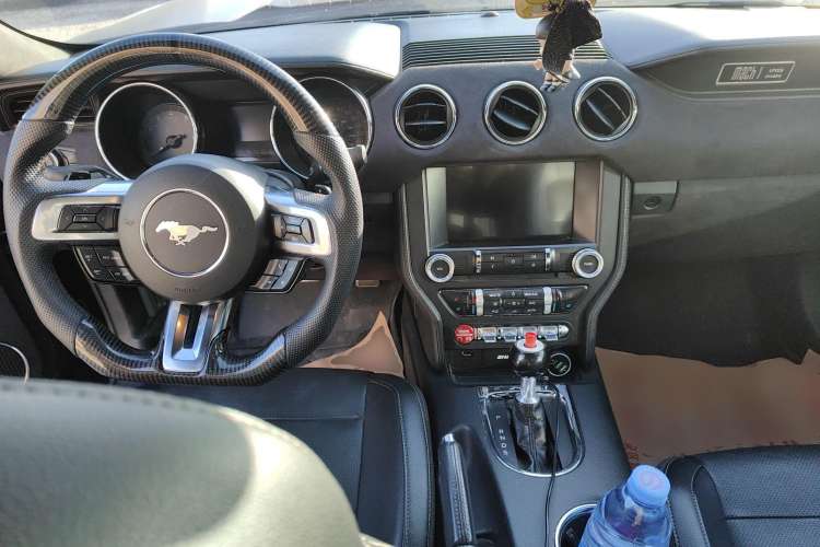 Used Ford Mustang 2016 2.3T Performance Edition Center Console