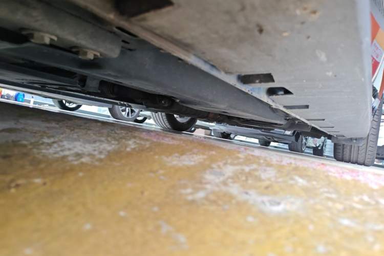 Used Ford Mustang  Chassis Front Left