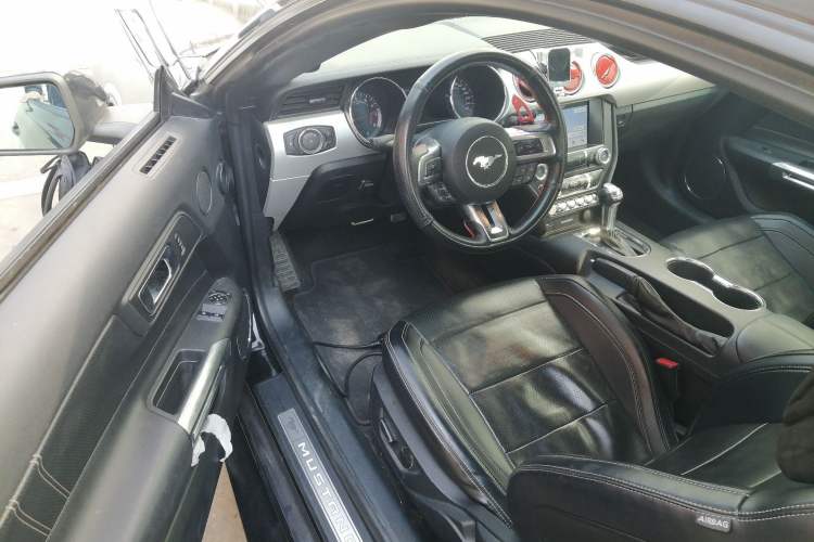 Used Ford Mustang 2016 2.3T Automatic Hardtop P-Version U.S. Specification Driver Seat