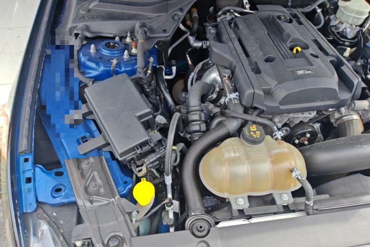 Used Ford Mustang  Engine Bay Right