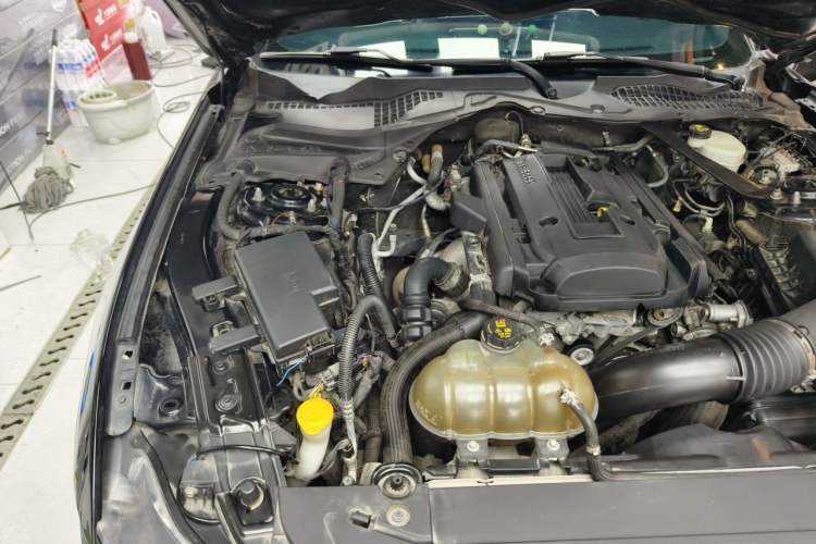 Used Ford Mustang 2016 2.3T Performance Edition Engine Bay Right