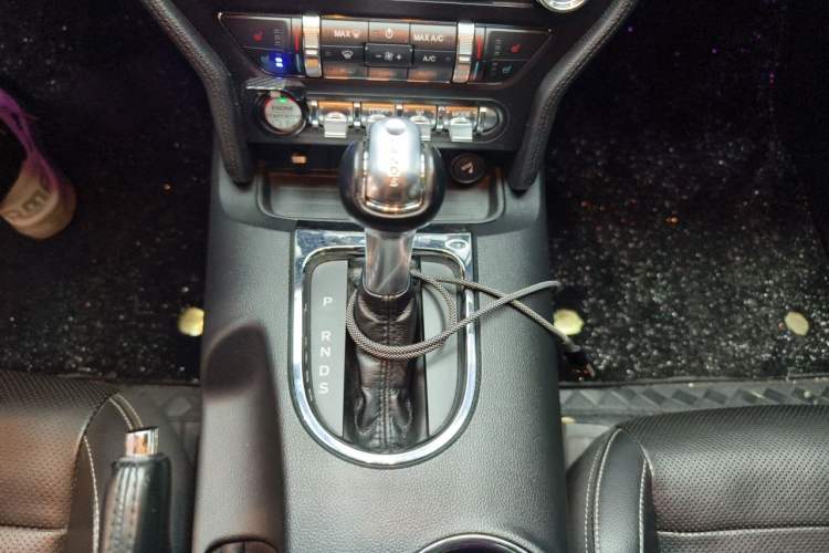 Used Ford Mustang 2016 2.3T Performance Edition Gear Lever