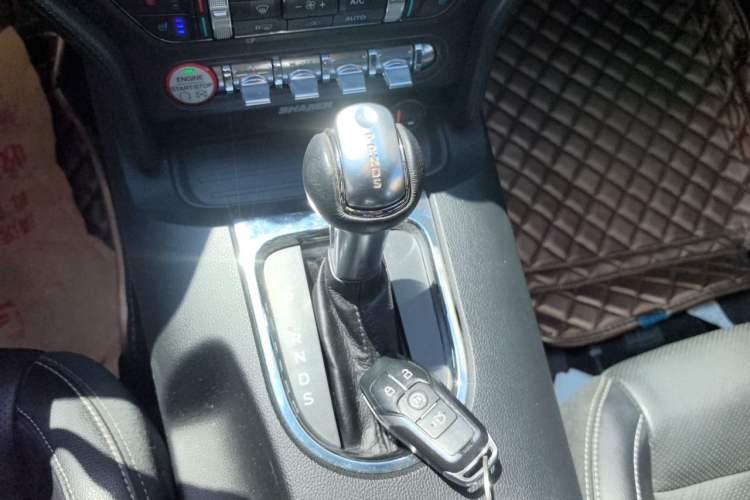 Used Ford Mustang 2016 2.3T Performance Edition Gear Lever