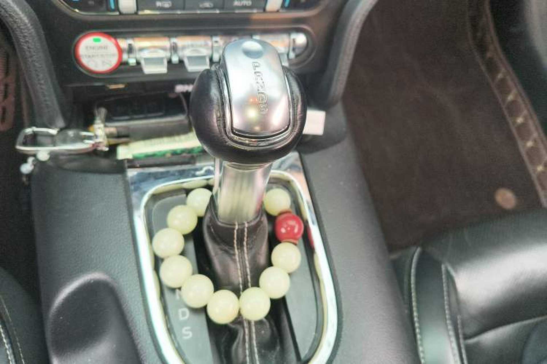 Used Ford Mustang 2016 2.3T Automatic Hardtop P-Version U.S. Specification Gear Lever