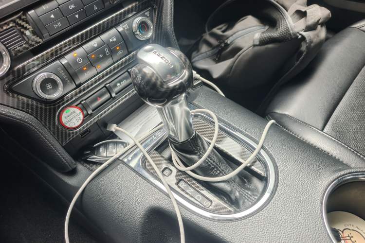 Used Ford Mustang 2016 2.3T Automatic Hardtop P-Version U.S. Specification Gear Lever