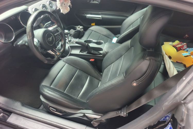 Used Ford Mustang 2016 2.3T Automatic Hardtop P-Version U.S. Specification Left Front Seat