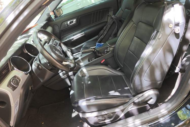 Used Ford Mustang  Left Front Seat