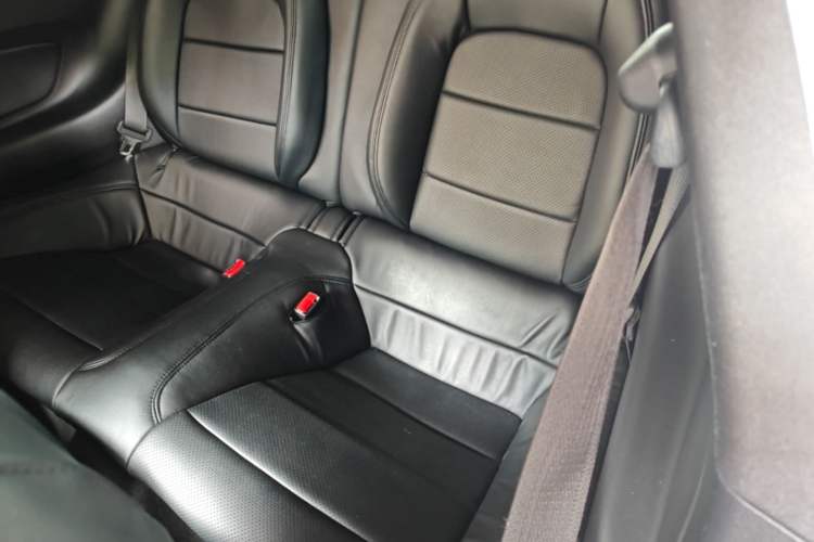 Used Ford Mustang  Left Rear Seat