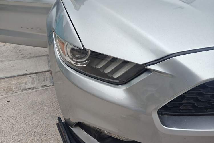 Used Ford Mustang 2016 2.3T Automatic Hardtop P-Version U.S. Specification Right Front Headlight