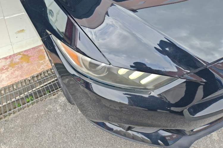 Used Ford Mustang  Right Front Headlight