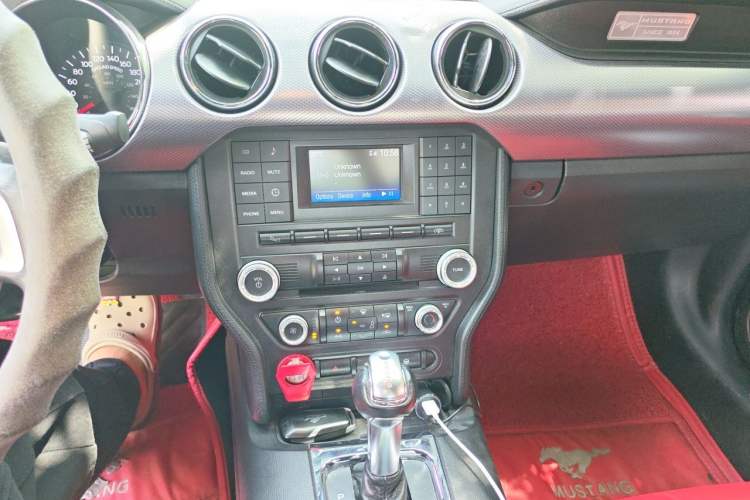 Used Ford Mustang  Audio And AC Panel