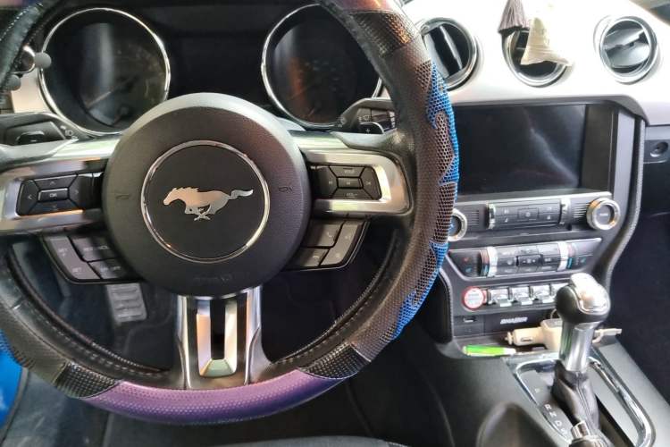 Used Ford Mustang 2016 2.3T Performance Edition Center Console