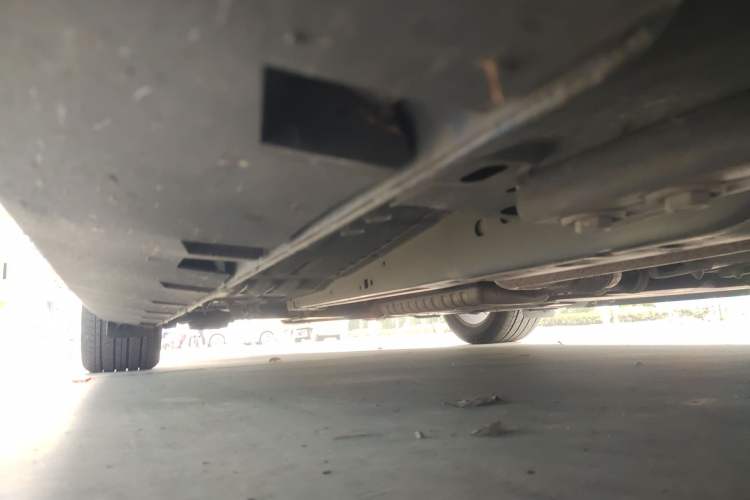 Used Ford Mustang  Chassis Front Right