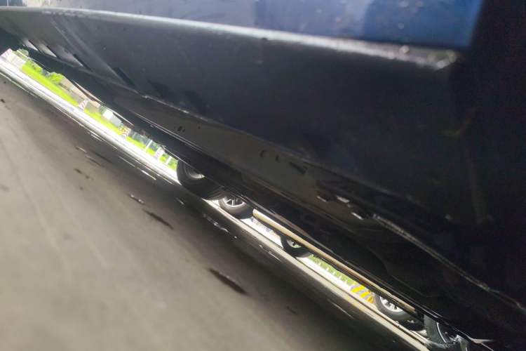 Used Ford Mustang  Chassis Front Right