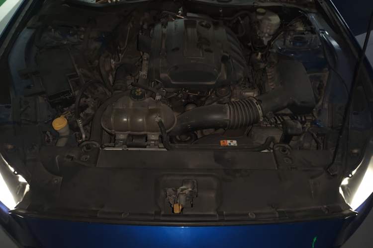 Used Ford Mustang 2016 2.3T Automatic Middle East Version Engine Bay