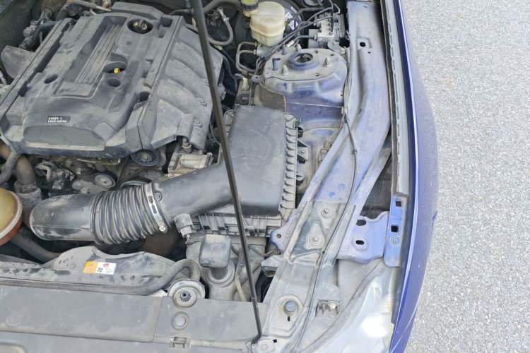 Used Ford Mustang  Engine Bay Left