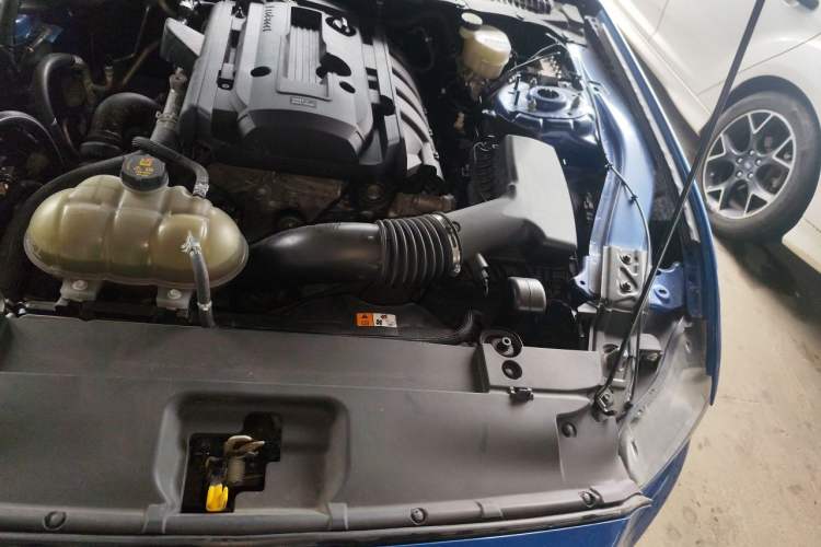 Used Ford Mustang  Engine Bay Left